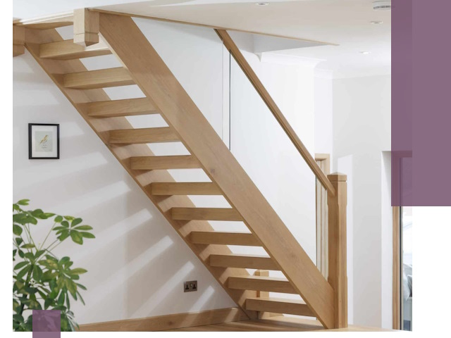 Изготовление деревянных лестниц под ключ в Советской Гавани для дома