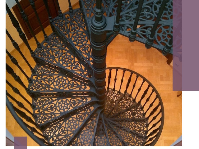 Винтовые лестницы под ключ в Советской Гавани: производство и монтаж