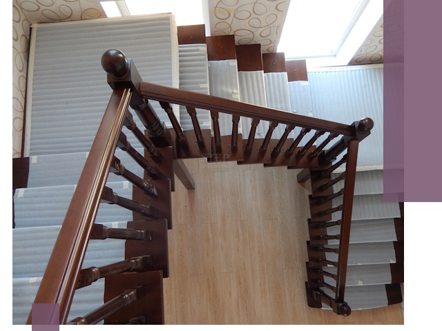 П-образные лестницы под ключ в Советской Гавани — изготовление и монтаж