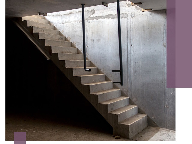 Изготовление и монтаж лестниц в подвале в Советской Гавани