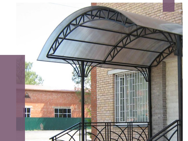 Металлические навесы и козырьки в Советской Гавани от 12986 руб.