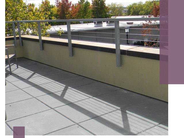 Металлические парапеты под ключ в Советской Гавани: монтаж и изготовление