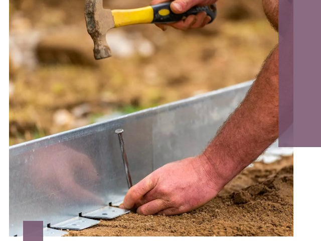 Монтаж металлических бордюров в Советской Гавани быстро и качественно
