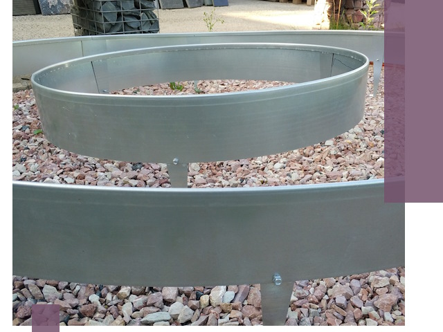 Нержавеющие бордюры под ключ в Советской Гавани — изготовление и монтаж